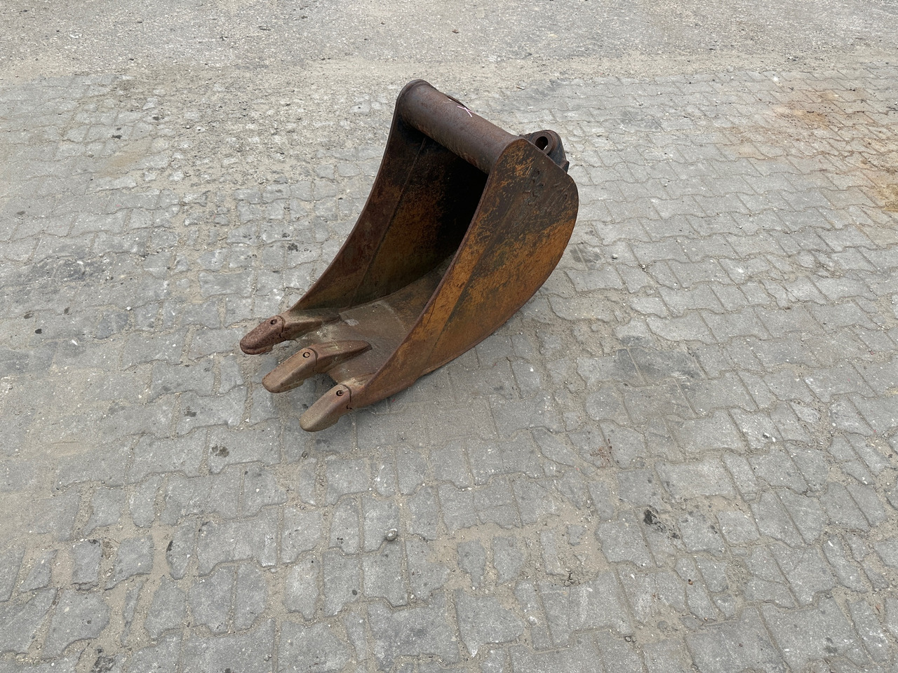 Baggerlöffel Mantovanibenne 40 cm - Balde escavadora de Máquina de construção: foto 1 Baggerlöffel Mantovanibenne 40 cm - Balde escavadora de Máquina de construção: foto 1
