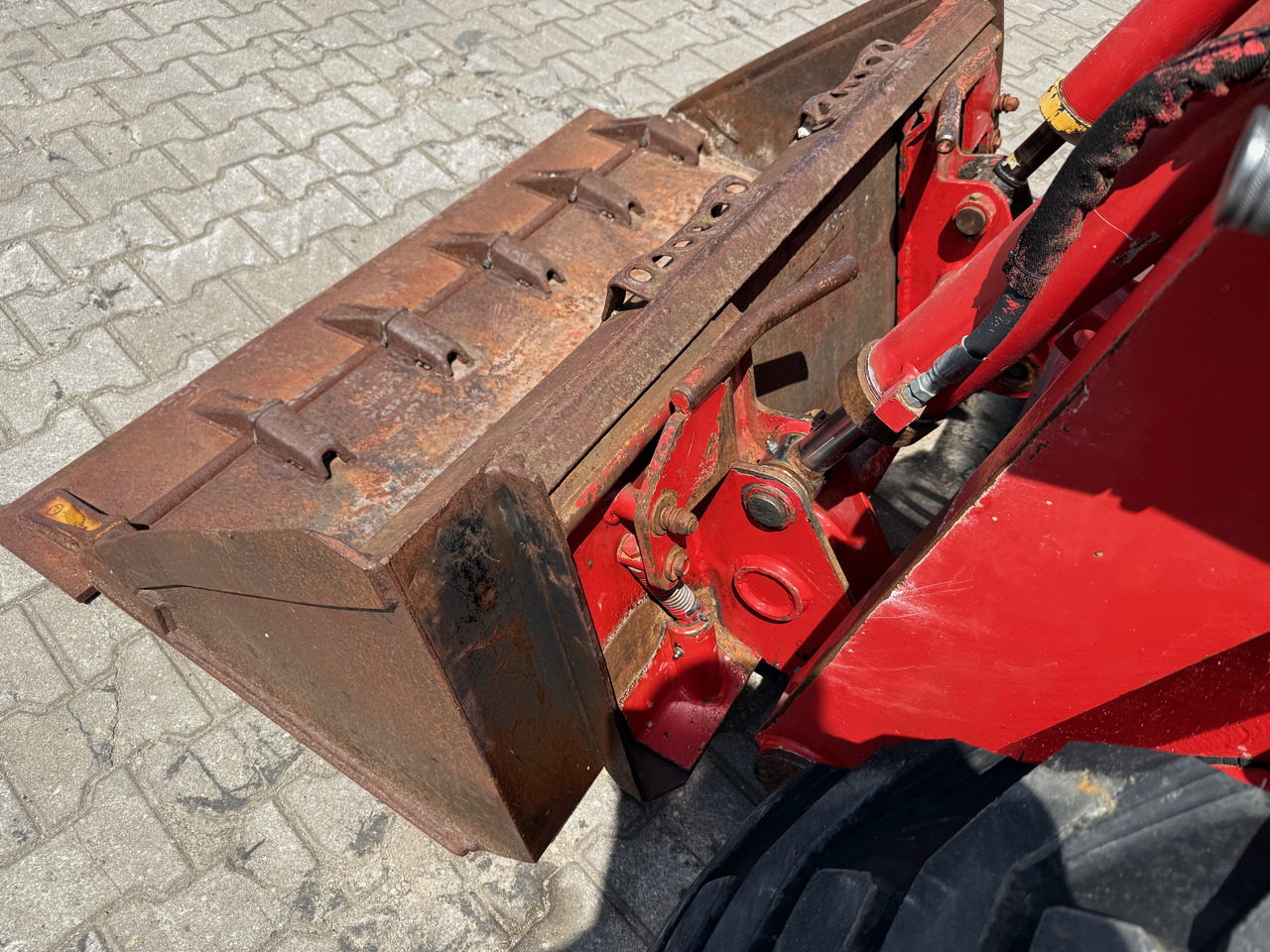 Gehl 5635 Kompaktlader Schaufel + Kehrmaschine - Carregadeira de rodas: foto 5 Gehl 5635 Kompaktlader Schaufel + Kehrmaschine - Carregadeira de rodas: foto 5