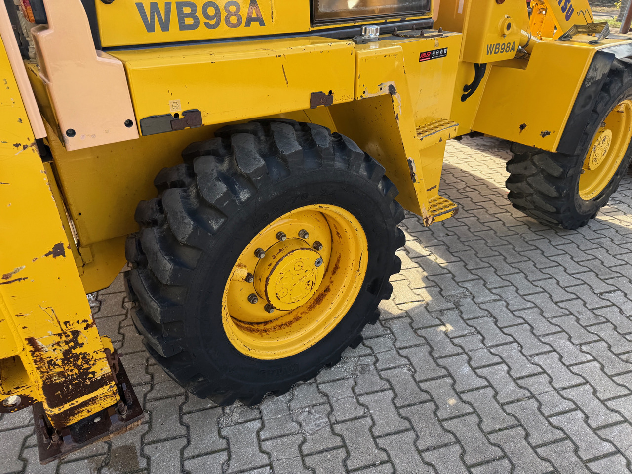 Retroescavadeira Komatsu WB98A-2 Baggerlader SW: foto 11 Retroescavadeira Komatsu WB98A-2 Baggerlader SW: foto 11
