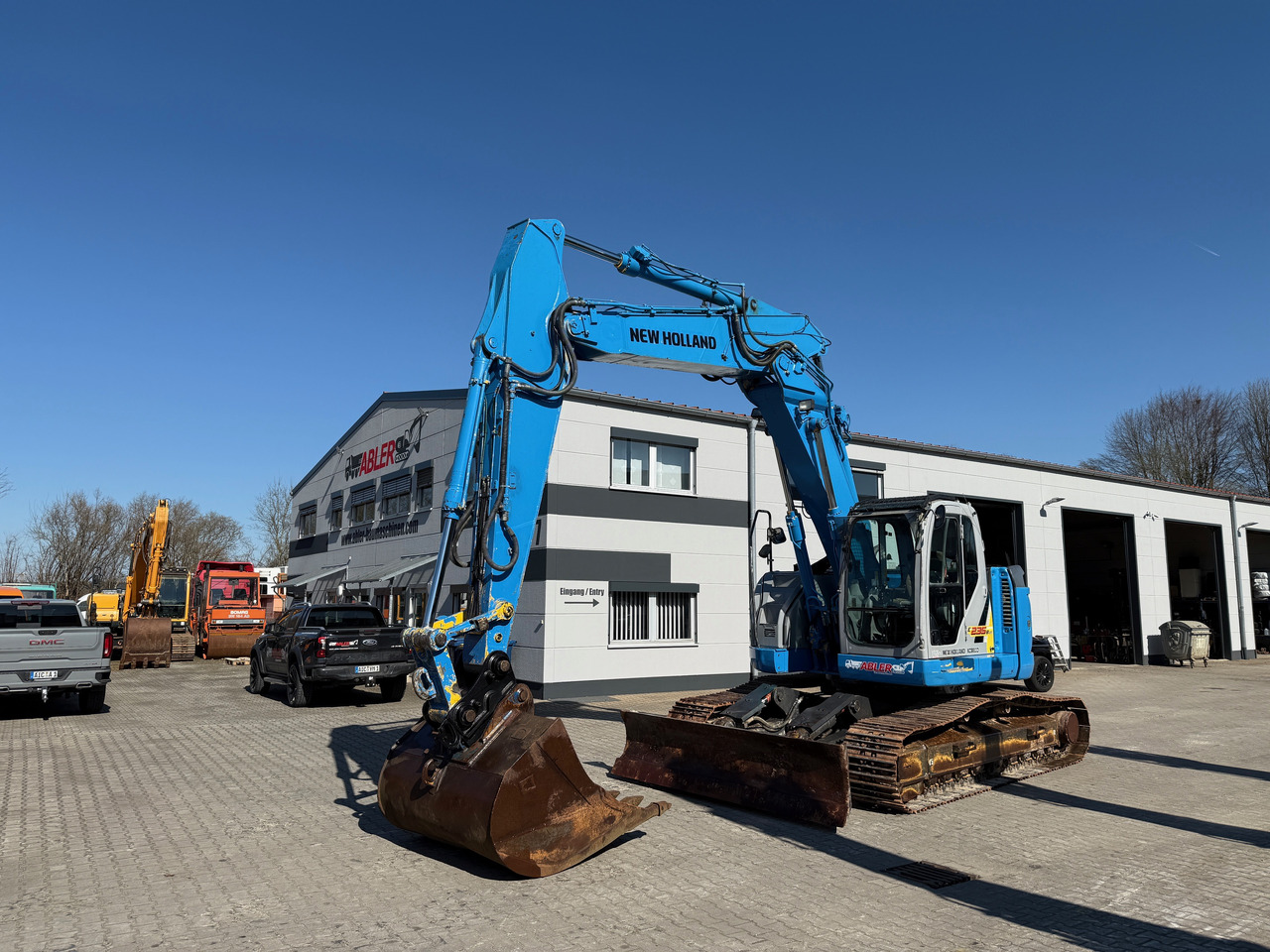 New Holland Kobeclo E235 BSR-2 Nullheck Kettenbagger MS21 - Escavadeira: foto 2 New Holland Kobeclo E235 BSR-2 Nullheck Kettenbagger MS21 - Escavadeira: foto 2