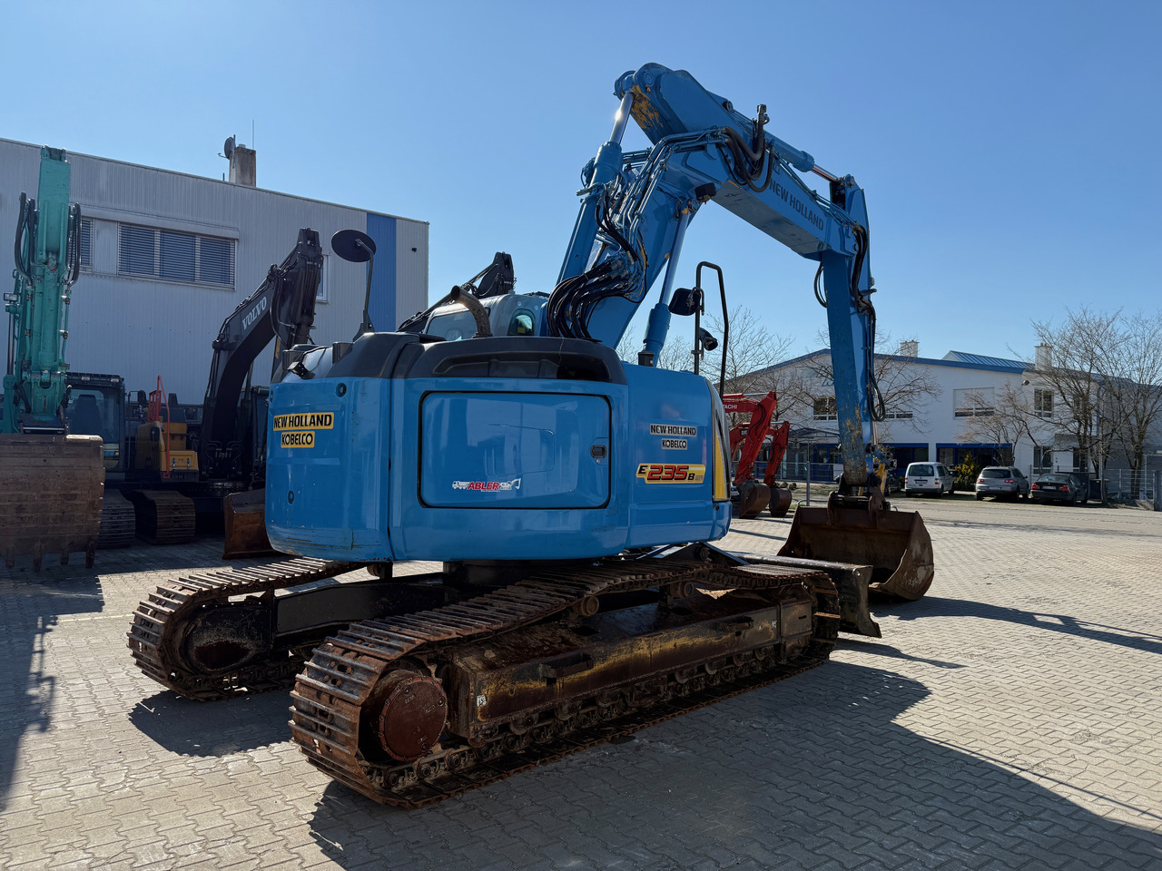New Holland Kobeclo E235 BSR-2 Nullheck Kettenbagger MS21 - Escavadeira: foto 4 New Holland Kobeclo E235 BSR-2 Nullheck Kettenbagger MS21 - Escavadeira: foto 4