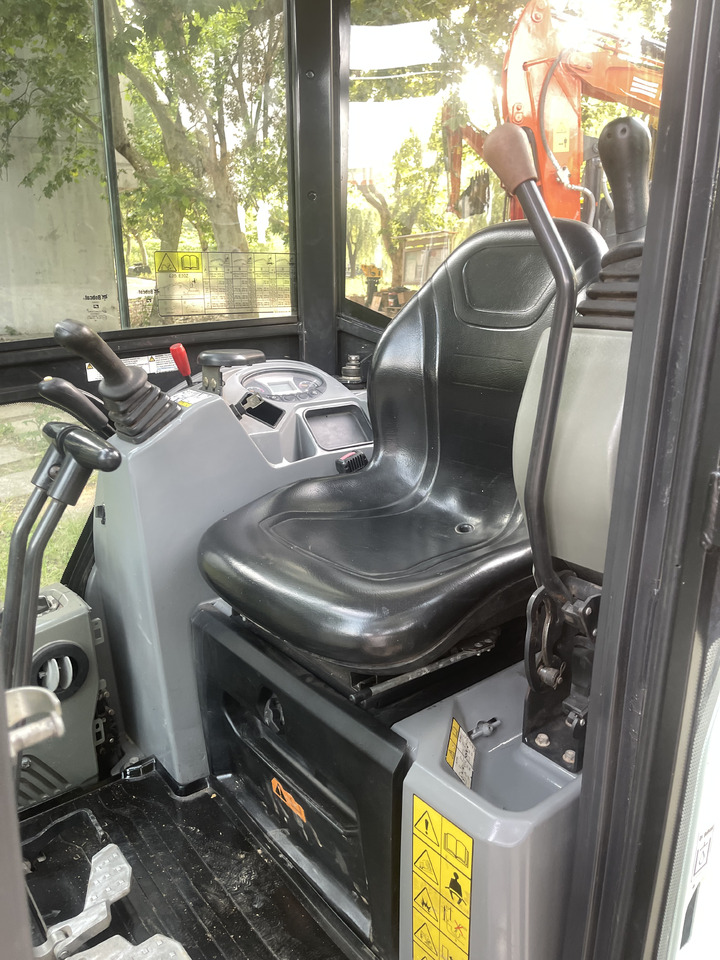 Mini escavadeira Bobcat E20Z: foto 6