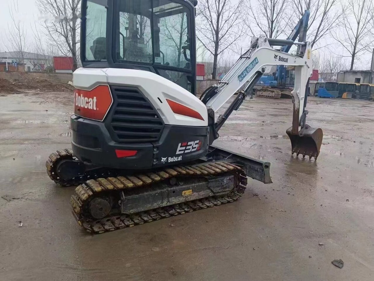 Bobcat E35 - Mini escavadeira: foto 1 Bobcat E35 - Mini escavadeira: foto 1
