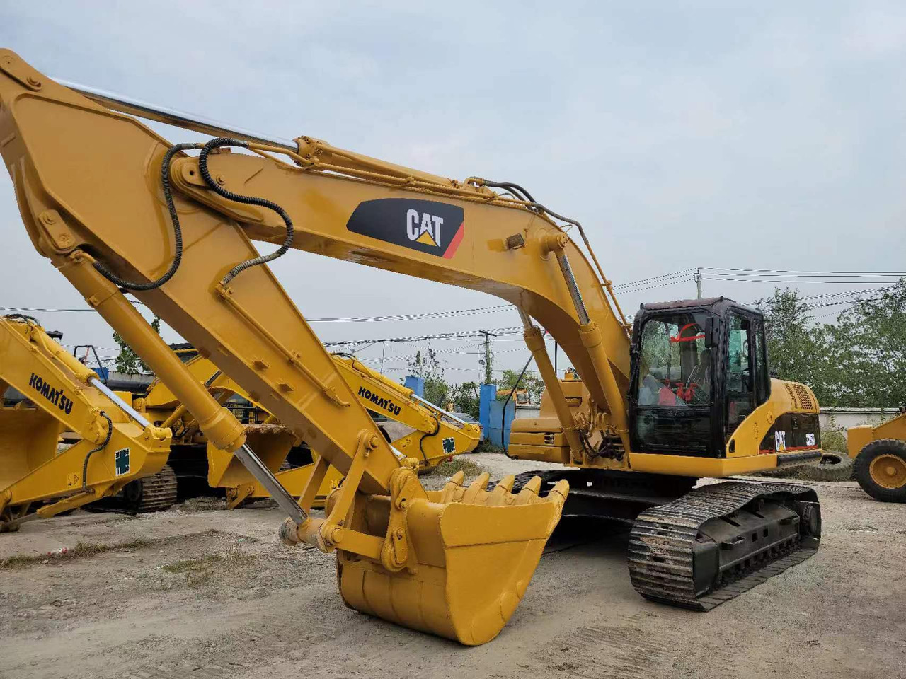 Caterpillar 325D - Escavadora de rastos: foto 1 Caterpillar 325D - Escavadora de rastos: foto 1