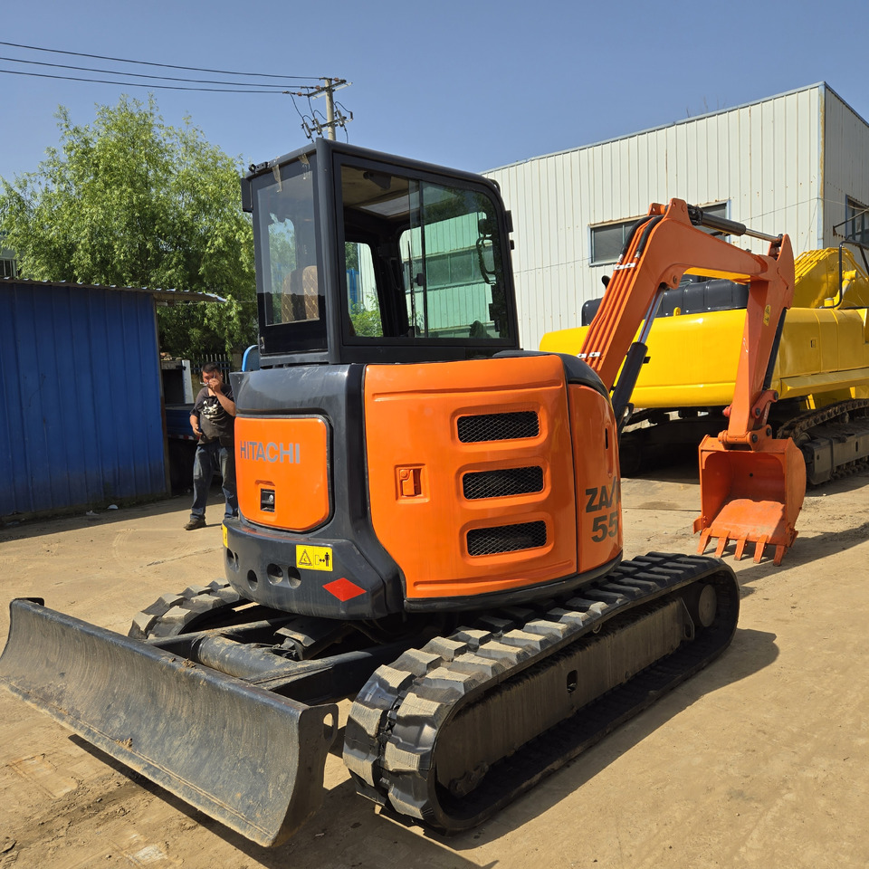 HITACHI ZX55 - Mini escavadeira: foto 4 HITACHI ZX55 - Mini escavadeira: foto 4