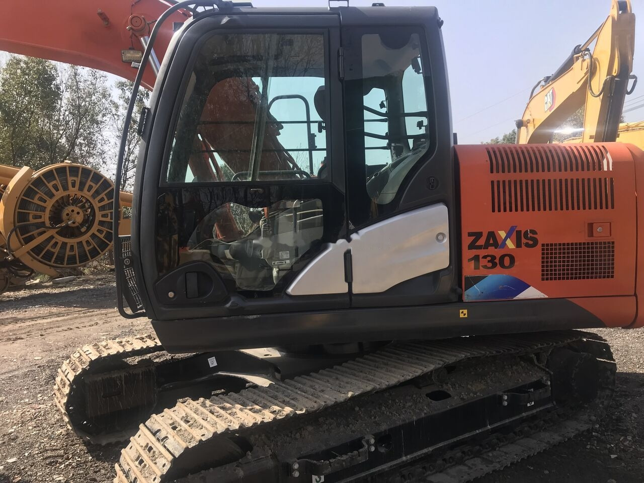 Hitachi ZX130 - Escavadora de rastos: foto 3 Hitachi ZX130 - Escavadora de rastos: foto 3