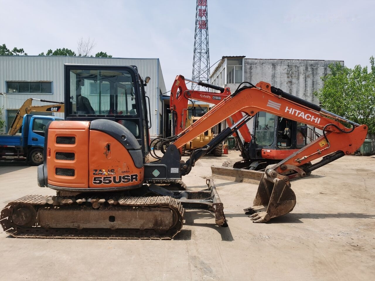 Hitachi ZX55USR-5A - Mini escavadeira: foto 1 Hitachi ZX55USR-5A - Mini escavadeira: foto 1