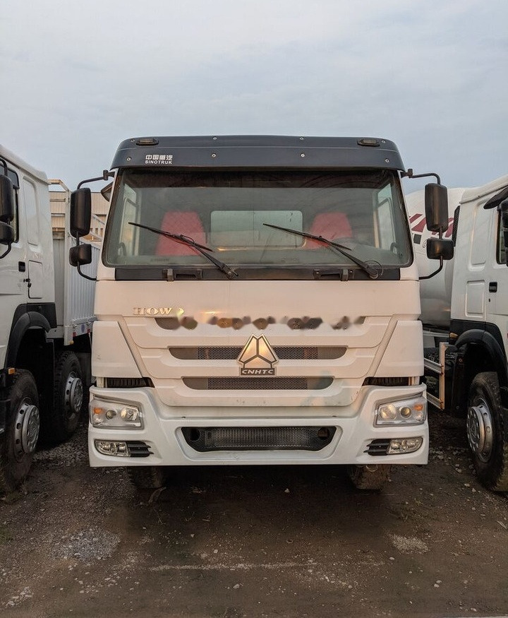 Howo 375 8x4 - Camião de caixa aberta/ Plataforma: foto 2 Howo 375 8x4 - Camião de caixa aberta/ Plataforma: foto 2