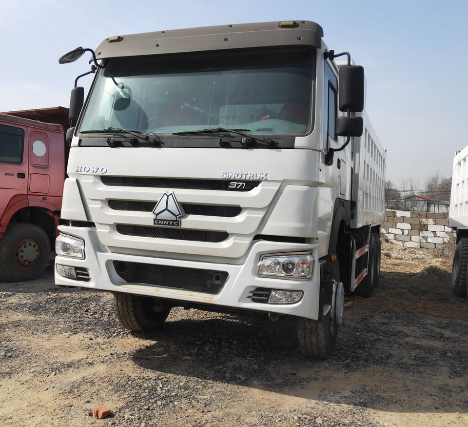 Howo - Caminhão basculante: foto 3 Howo - Caminhão basculante: foto 3