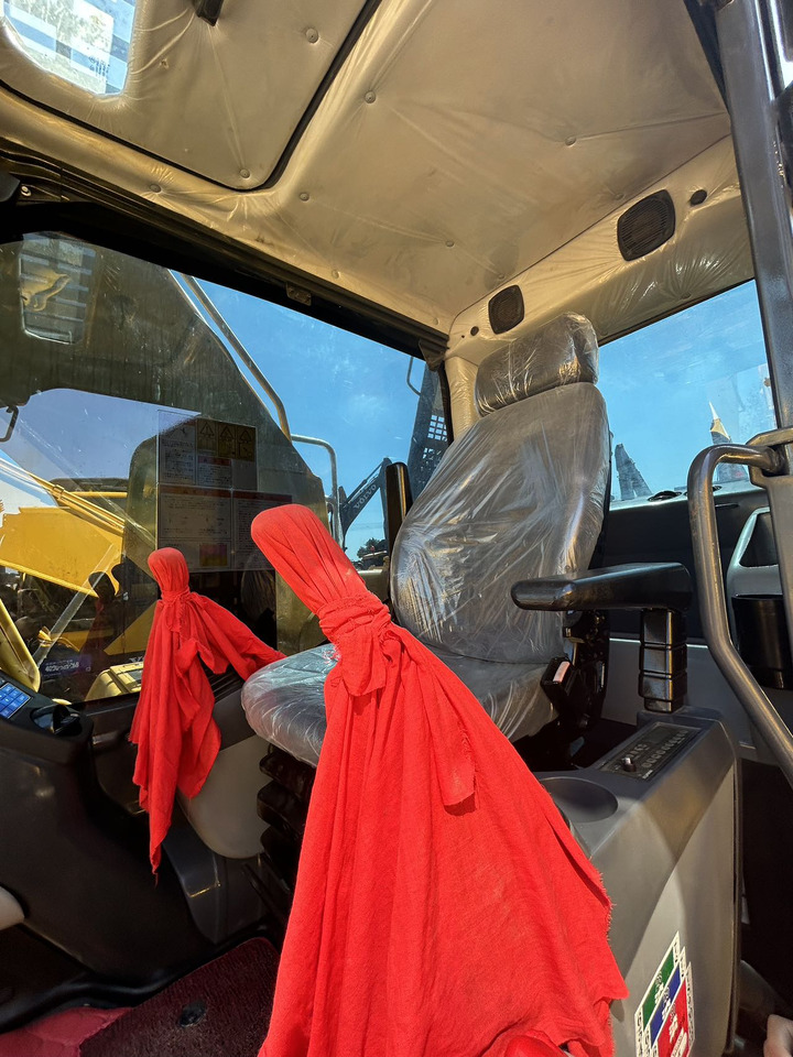 Escavadeira KOMATSU PC240-8: foto 6 Escavadeira KOMATSU PC240-8: foto 6