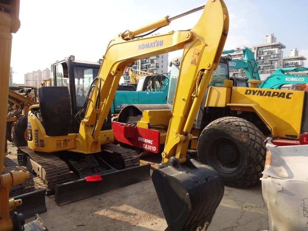 Komatsu PC55MR-2 - Mini escavadeira: foto 2 Komatsu PC55MR-2 - Mini escavadeira: foto 2