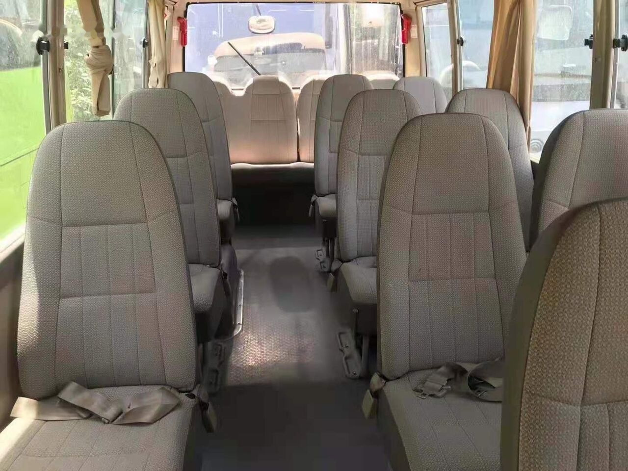 Toyota Coaster - Ônibus suburbano: foto 2 Toyota Coaster - Ônibus suburbano: foto 2