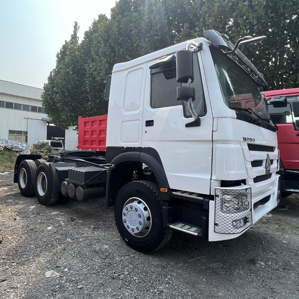 Tractor Sinotruk HOWO 371 Tractor: foto 8 Tractor Sinotruk HOWO 371 Tractor: foto 8