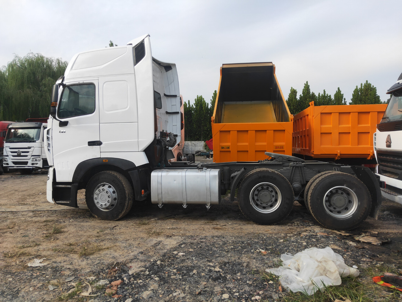Tractor Sinotruk HOWO A7 6*4 Tractor: foto 10