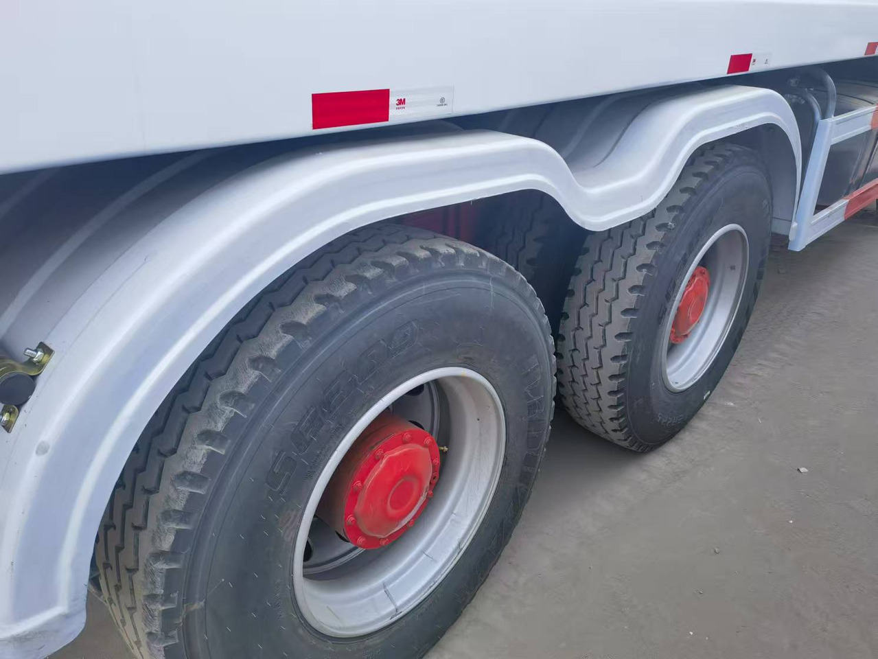 Shacman F3000 6*4 Sprinkler truck(Right rudder) - Veículo municipal/ Especial: foto 2 Shacman F3000 6*4 Sprinkler truck(Right rudder) - Veículo municipal/ Especial: foto 2