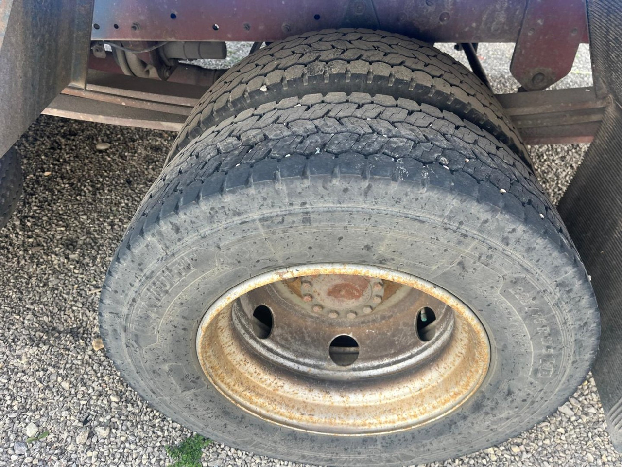 Caminhão com lona Caja cerrada IVECO Eurocargo ML80E17: foto 13