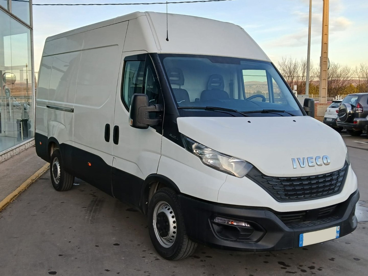 Furgón IVECO 35S14 12m3 - Furgão: foto 3 Furgón IVECO 35S14 12m3 - Furgão: foto 3