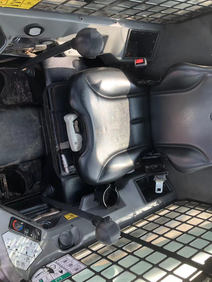 BOBCAT S550 - Mini carregadeira: foto 5 BOBCAT S550 - Mini carregadeira: foto 5