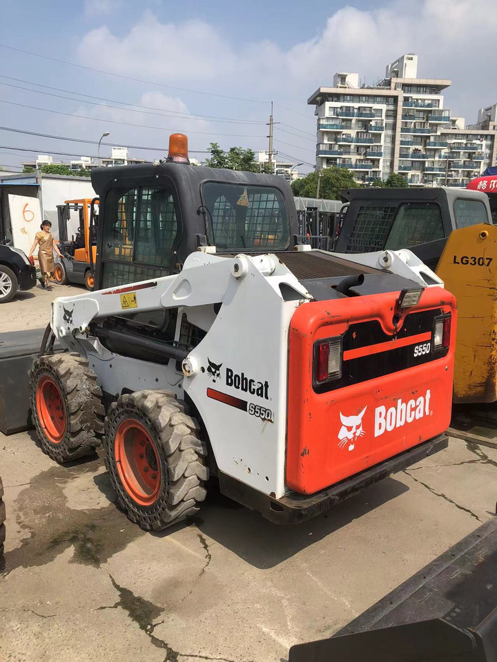 BOBCAT S550 - Mini carregadeira: foto 3 BOBCAT S550 - Mini carregadeira: foto 3
