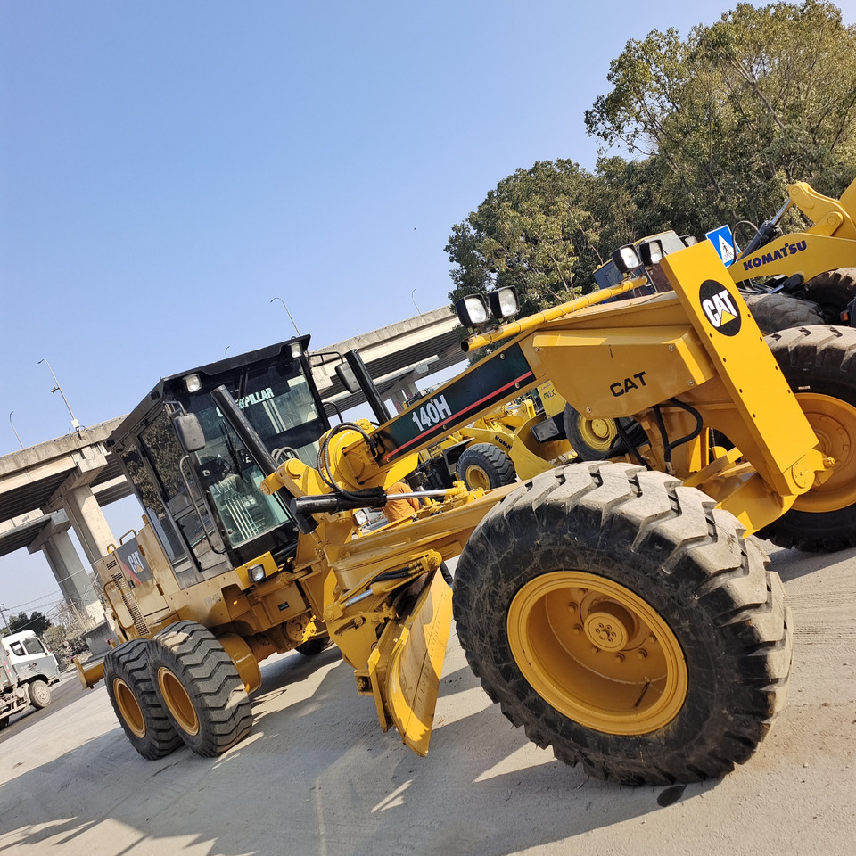 CATERPILLAR 140H CAT 140K 140G - Motoniveladora: foto 1 CATERPILLAR 140H CAT 140K 140G - Motoniveladora: foto 1