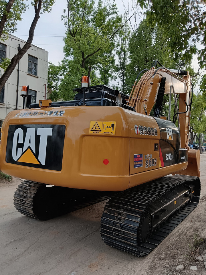 CATERPILLAR 320 D2 L CAT 320D2 L - Escavadora de rastos: foto 4 CATERPILLAR 320 D2 L CAT 320D2 L - Escavadora de rastos: foto 4