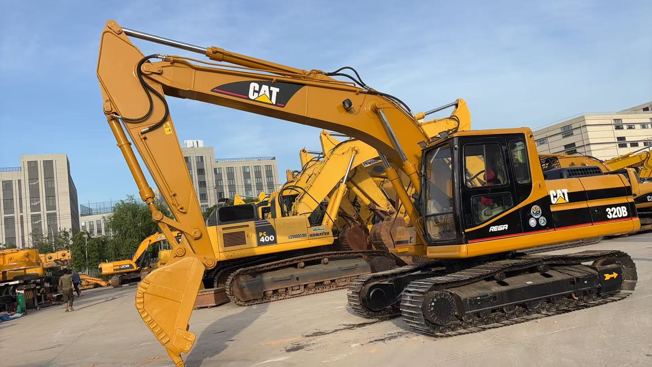 CATERPILLAR 320BL CAT 320 BL - Escavadora de rastos: foto 1 CATERPILLAR 320BL CAT 320 BL - Escavadora de rastos: foto 1