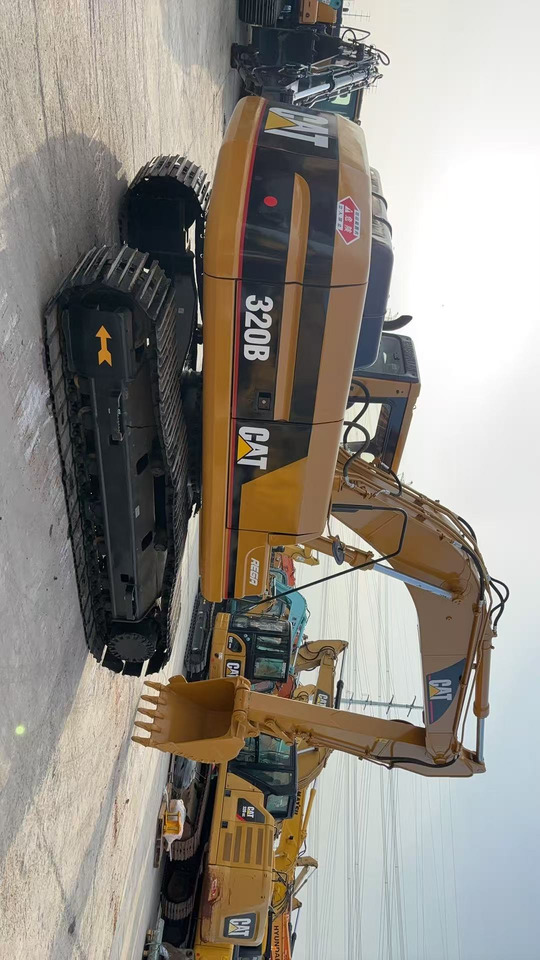 CATERPILLAR 320BL CAT 320 BL - Escavadora de rastos: foto 3 CATERPILLAR 320BL CAT 320 BL - Escavadora de rastos: foto 3