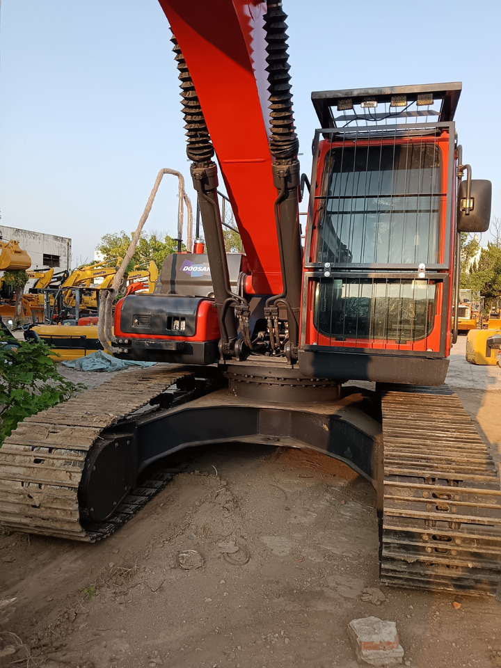 DOOSAN DX225 LC - 9C DX225LCA - Escavadora de rastos: foto 4 DOOSAN DX225 LC - 9C DX225LCA - Escavadora de rastos: foto 4