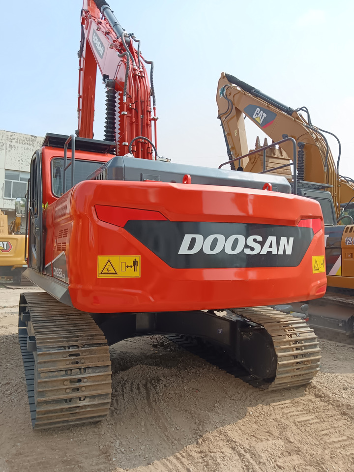 DOOSAN DX225 LCA DX 225 LC - 9C - Escavadora de rastos: foto 3 DOOSAN DX225 LCA DX 225 LC - 9C - Escavadora de rastos: foto 3
