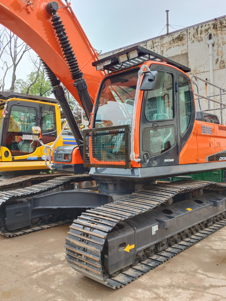 DOOSAN DX300LC-9C DX300 LCA DX340 DX225 - Escavadora de rastos: foto 4 DOOSAN DX300LC-9C DX300 LCA DX340 DX225 - Escavadora de rastos: foto 4