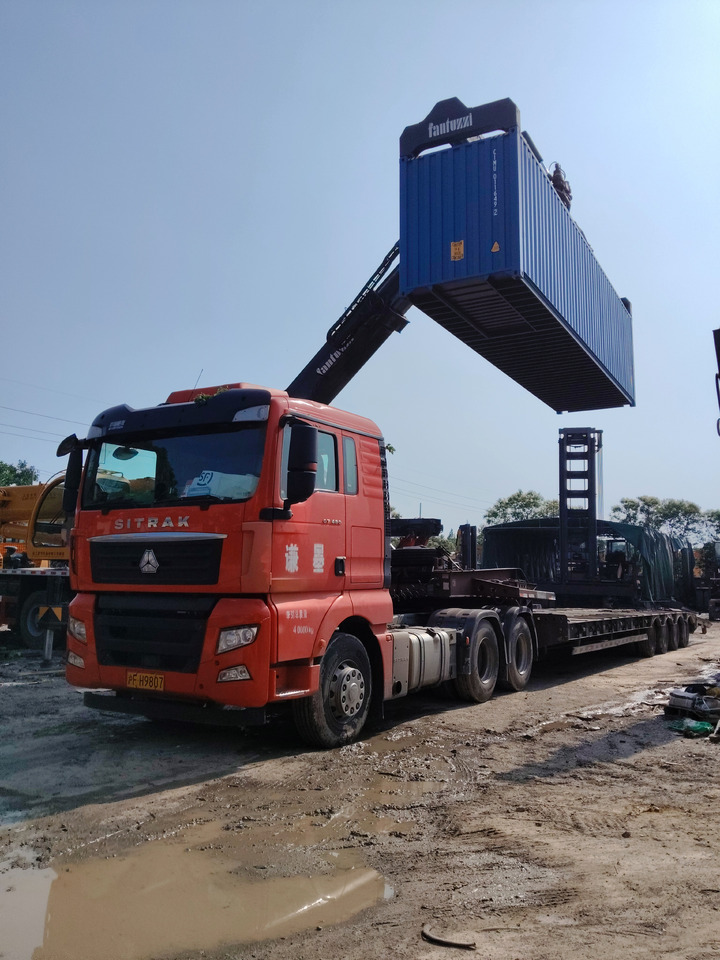 FANTUZZI CS45KM 45 TON - Reachstacker porta contentores: foto 2 FANTUZZI CS45KM 45 TON - Reachstacker porta contentores: foto 2