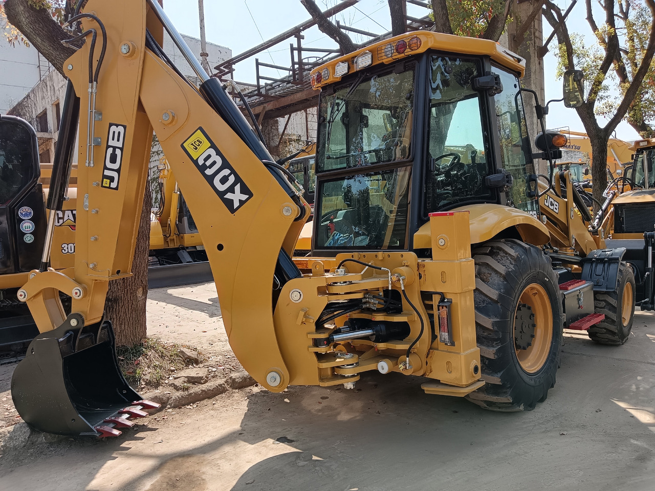 JCB 3CX - Retroescavadeira: foto 1 JCB 3CX - Retroescavadeira: foto 1