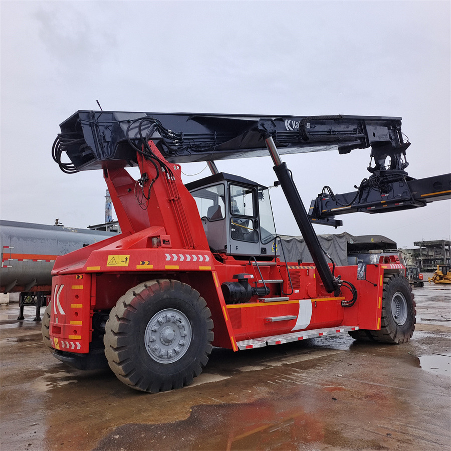 KALMAR DRF 450 - Reachstacker porta contentores: foto 5 KALMAR DRF 450 - Reachstacker porta contentores: foto 5