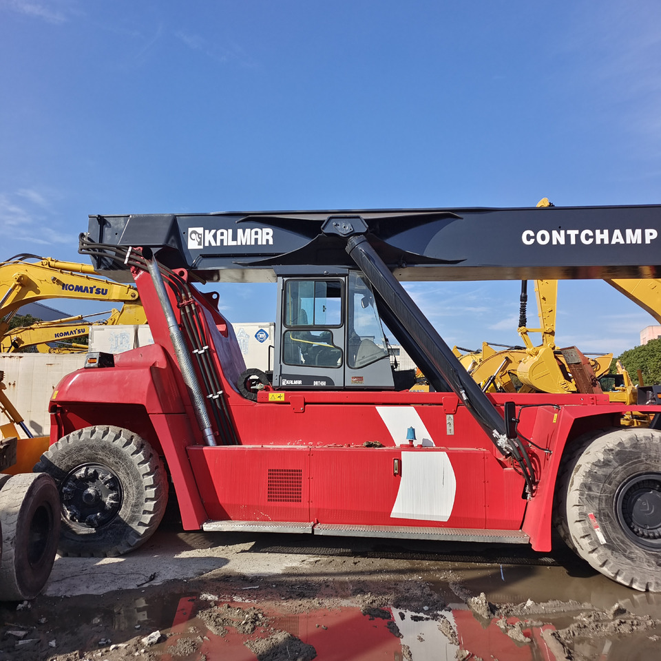KALMAR DRT450 45 TON DRF 450 DRU450 DRD 450 - Reachstacker porta contentores: foto 1 KALMAR DRT450 45 TON DRF 450 DRU450 DRD 450 - Reachstacker porta contentores: foto 1