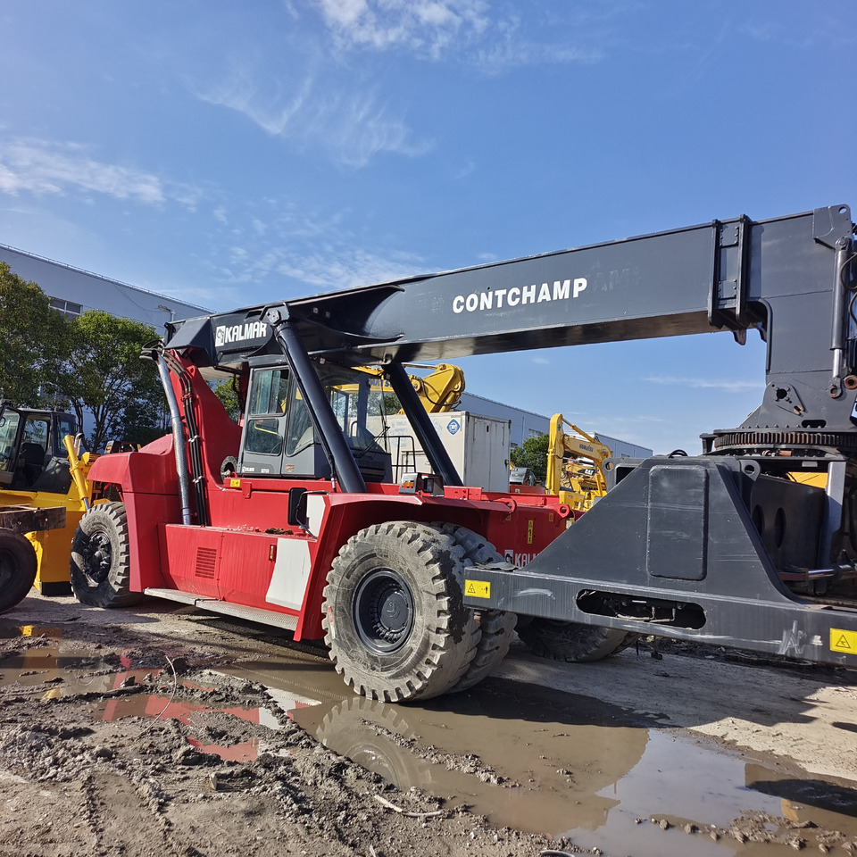 KALMAR DRT450 45 TON REACH STACKER DRF450 DRU DRD 450 - Reachstacker porta contentores: foto 2 KALMAR DRT450 45 TON REACH STACKER DRF450 DRU DRD 450 - Reachstacker porta contentores: foto 2