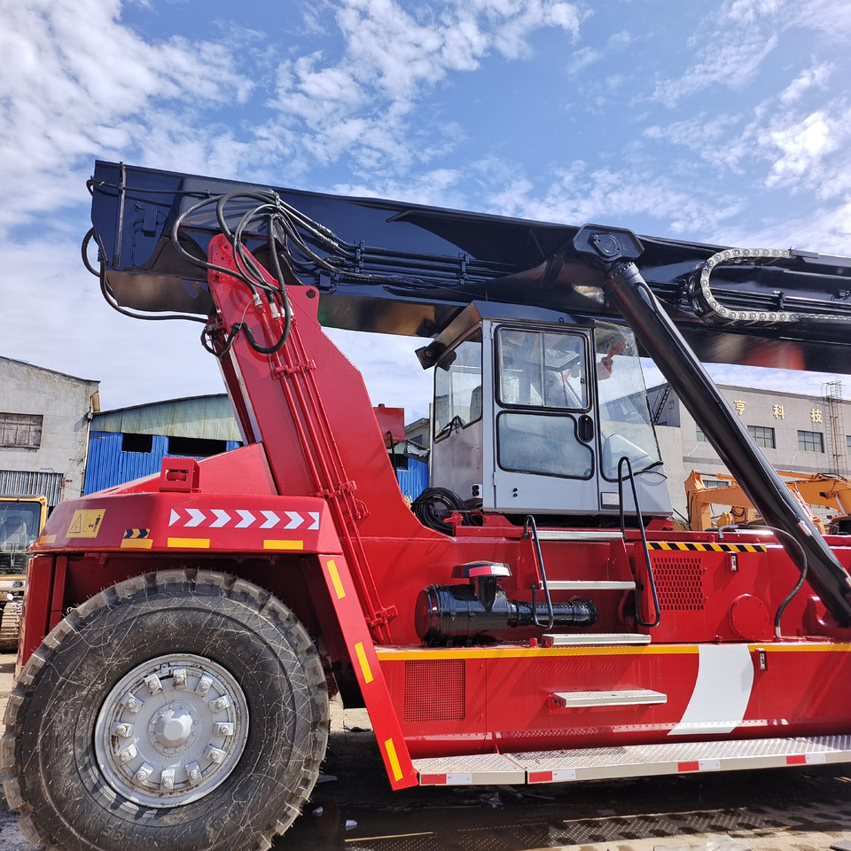 KALMAR drf450 DRF450 DRT DRD DRU DRS - Reachstacker porta contentores: foto 5 KALMAR drf450 DRF450 DRT DRD DRU DRS - Reachstacker porta contentores: foto 5