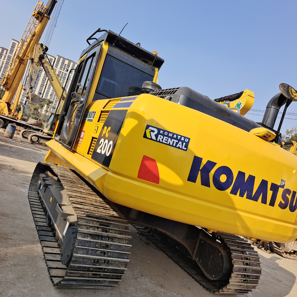 KOMATSU PC200-8 PC 200 - 8N1 - Escavadora de rastos: foto 4 KOMATSU PC200-8 PC 200 - 8N1 - Escavadora de rastos: foto 4