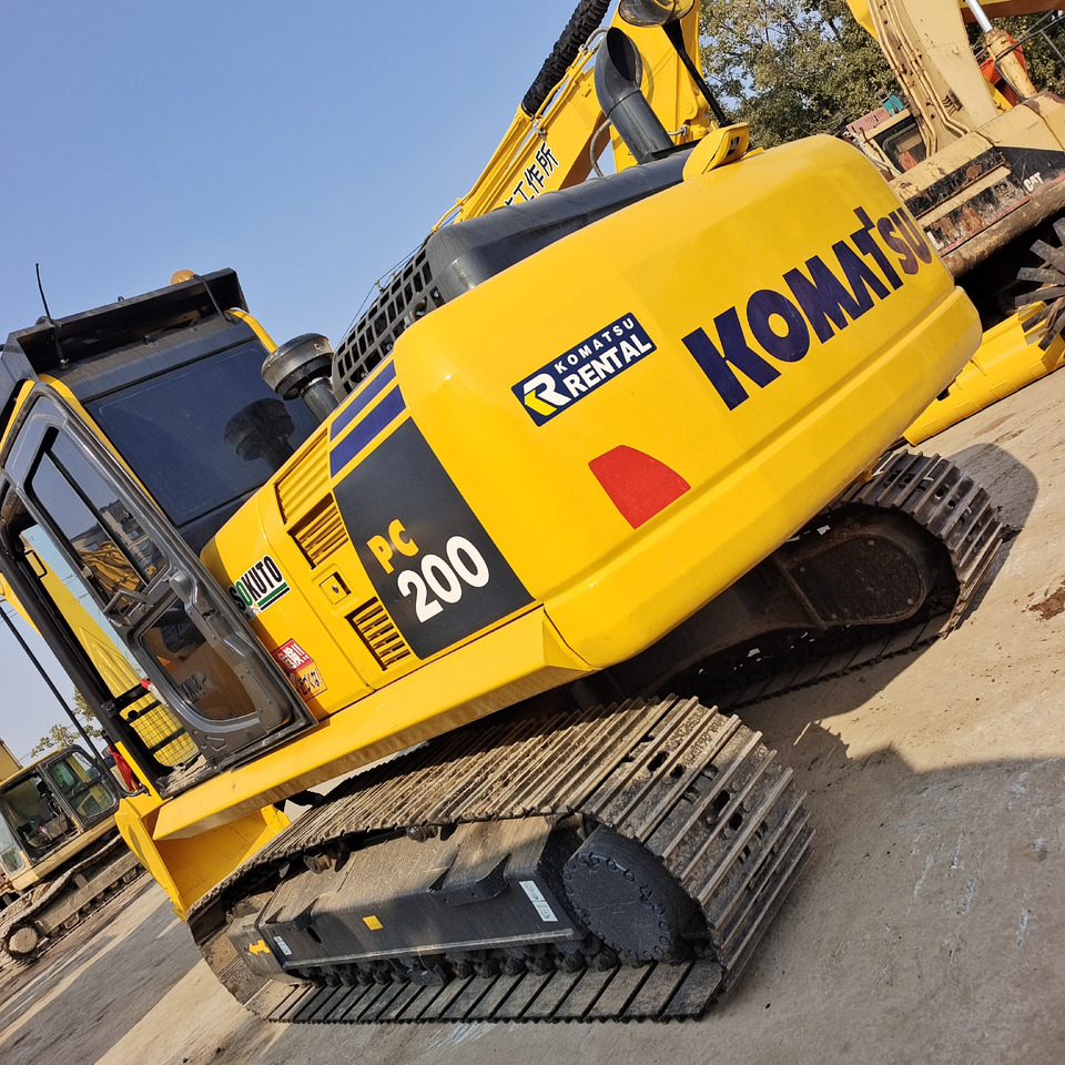 KOMATSU PC200-8 PC 200 - 8N1 - Escavadora de rastos: foto 3 KOMATSU PC200-8 PC 200 - 8N1 - Escavadora de rastos: foto 3