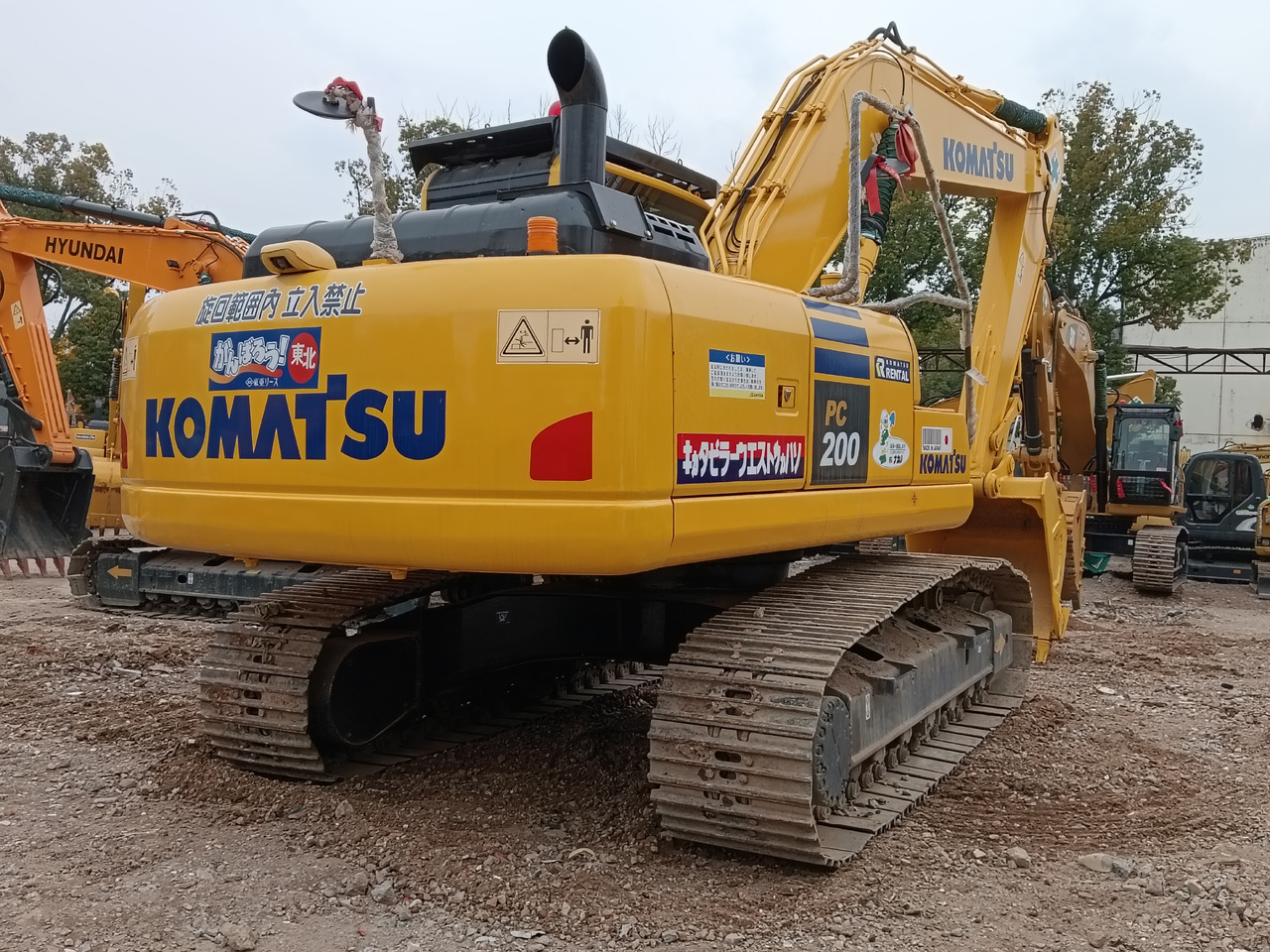 KOMATSU PC200-8N1 - Escavadora de rastos: foto 5 KOMATSU PC200-8N1 - Escavadora de rastos: foto 5