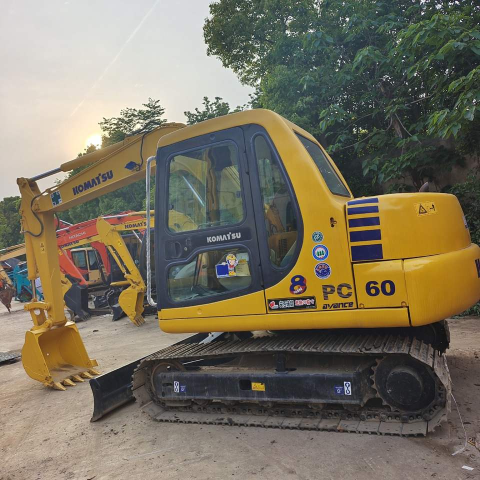 KOMATSU PC60 - Mini escavadeira: foto 5 KOMATSU PC60 - Mini escavadeira: foto 5