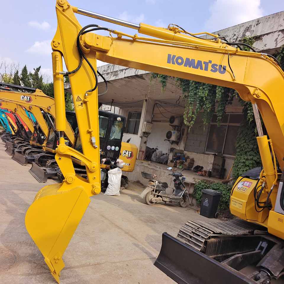 KOMATSU PC78US - Mini escavadeira: foto 4 KOMATSU PC78US - Mini escavadeira: foto 4