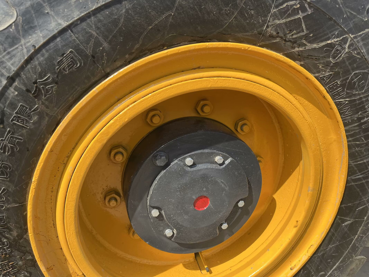 LIUGONG 835 - Carregadeira de rodas: foto 4 LIUGONG 835 - Carregadeira de rodas: foto 4