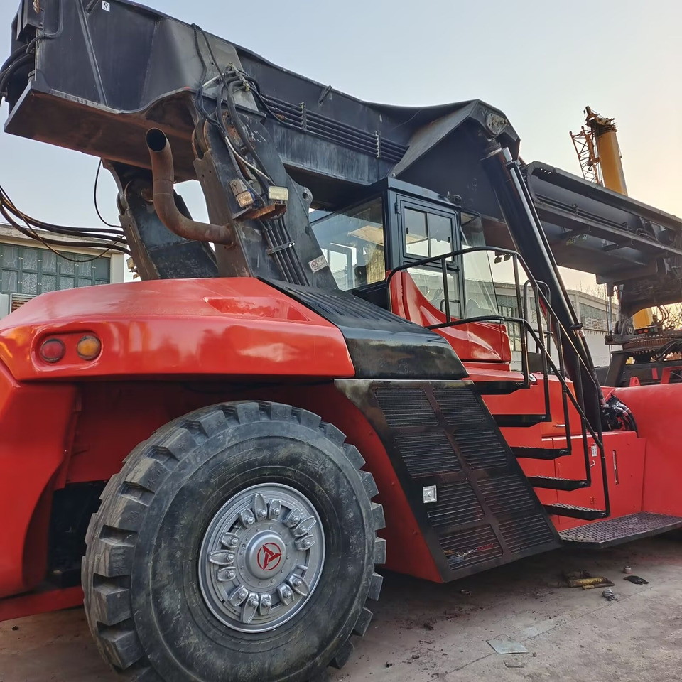 SANY SRSC45C30 45 TON CAPACITY - Reachstacker porta contentores: foto 1 SANY SRSC45C30 45 TON CAPACITY - Reachstacker porta contentores: foto 1