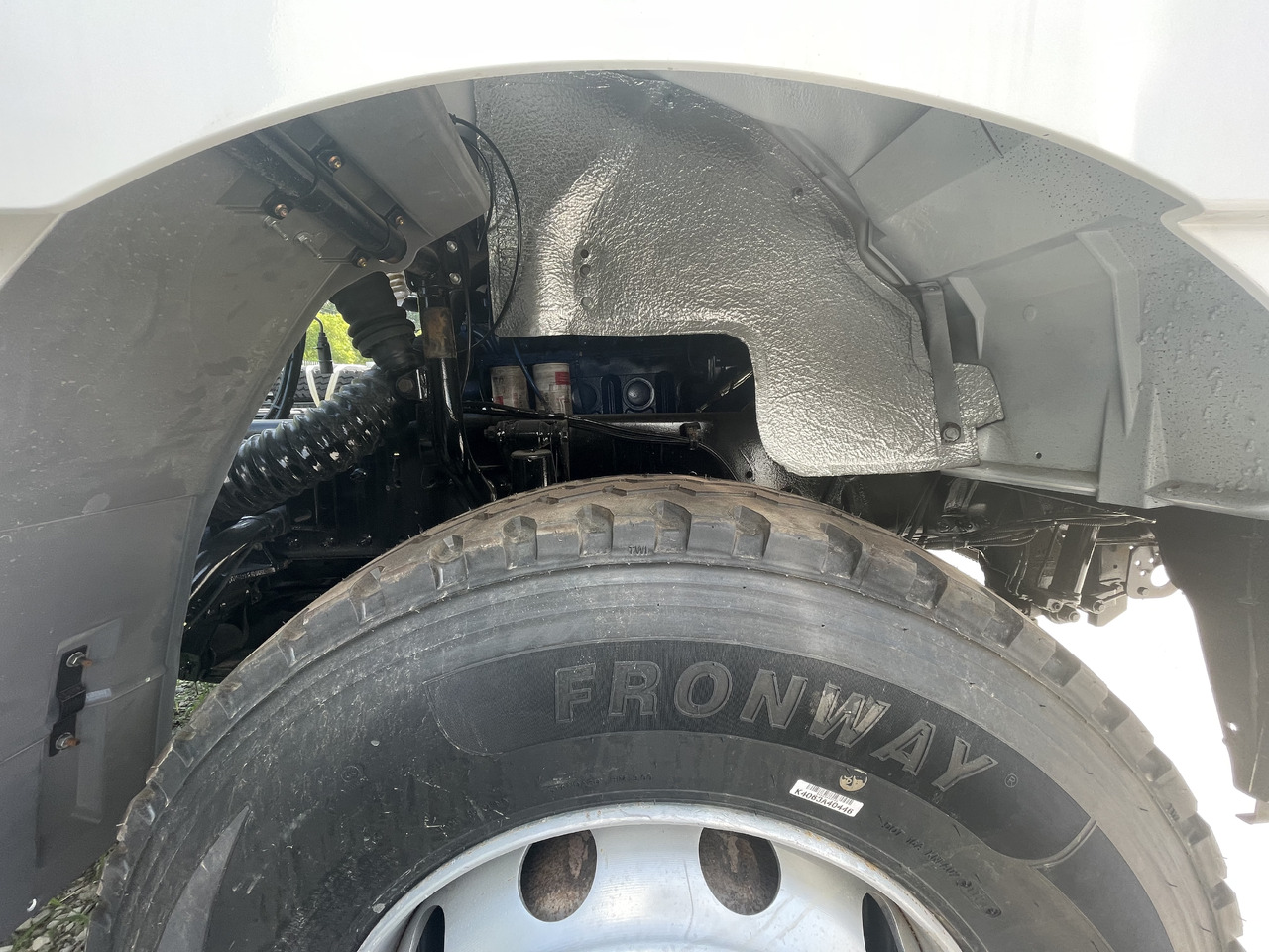 SHACMAN F3000 - Tractor: foto 4 SHACMAN F3000 - Tractor: foto 4