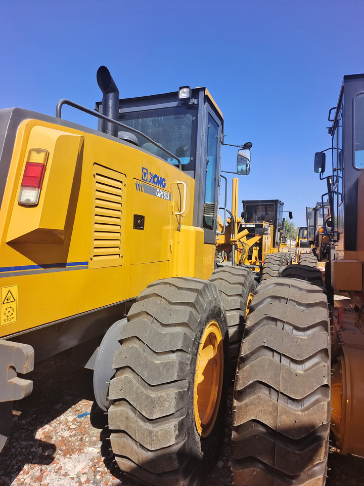 XCMG GR1803 WITH RIPPER - Motoniveladora: foto 4 XCMG GR1803 WITH RIPPER - Motoniveladora: foto 4