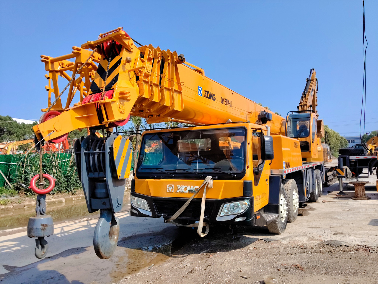 XCMG QY50KⅡ 50 TON - Guindaste móvel: foto 1 XCMG QY50KⅡ 50 TON - Guindaste móvel: foto 1
