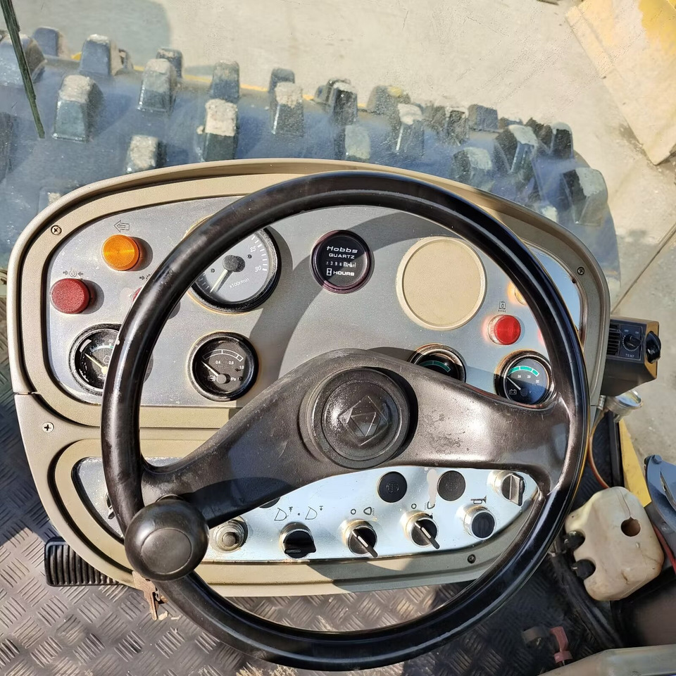 XCMG XS223J WITH SHEEP FOOT PAD - Compactador de asfalto: foto 3 XCMG XS223J WITH SHEEP FOOT PAD - Compactador de asfalto: foto 3