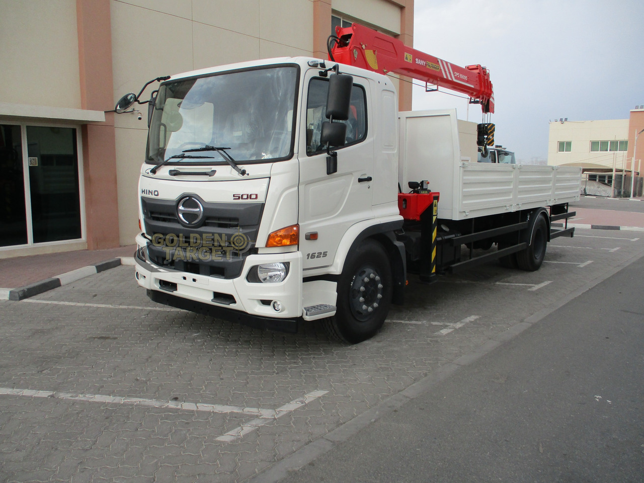 HINO 500 1625 4x2 with SANY PALFINGER SPS16000 Crane - Caminhão grua: foto 2 HINO 500 1625 4x2 with SANY PALFINGER SPS16000 Crane - Caminhão grua: foto 2