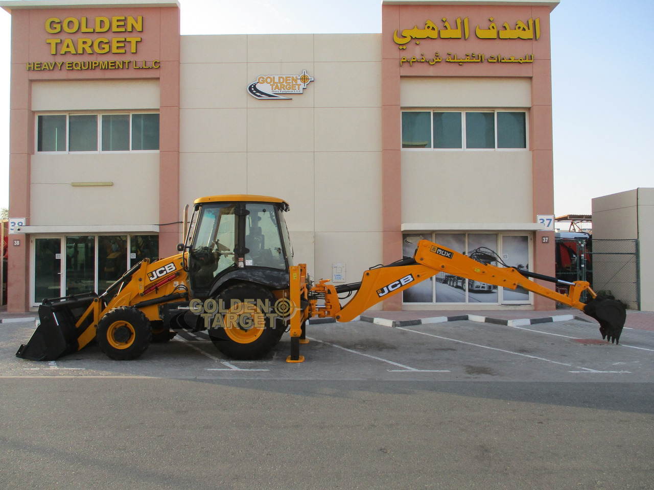 Retroescavadeira JCB 3CX: foto 11