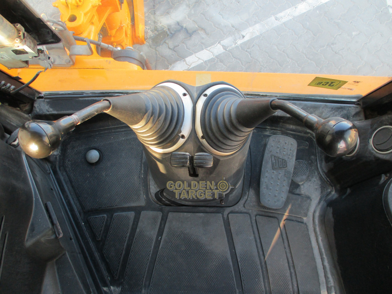 Retroescavadeira JCB 3CX: foto 18